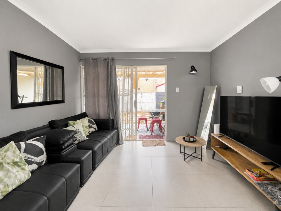 2 Bedroom Property for Sale in Heathfield Western Cape
